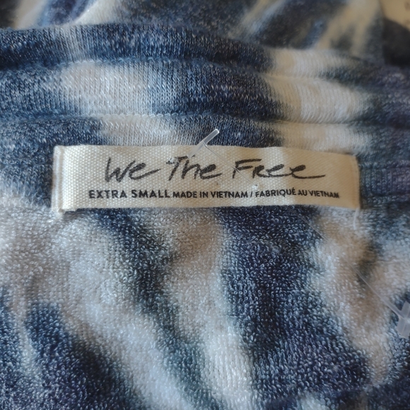 We the Free Oversized Tie Dye Sweatshirt sz XS - Picture 6 of 8